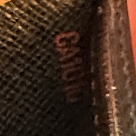 Vintage Louis Vuitton Epi long bifold wallet CA1010 Made in Spain - Picture 14 of 17